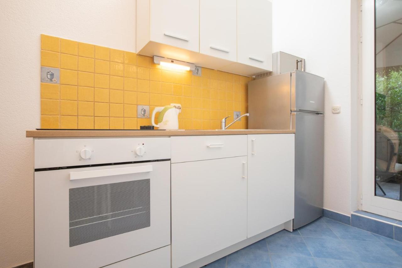 Vega Apartments พอดโกรา ภายนอก รูปภาพ